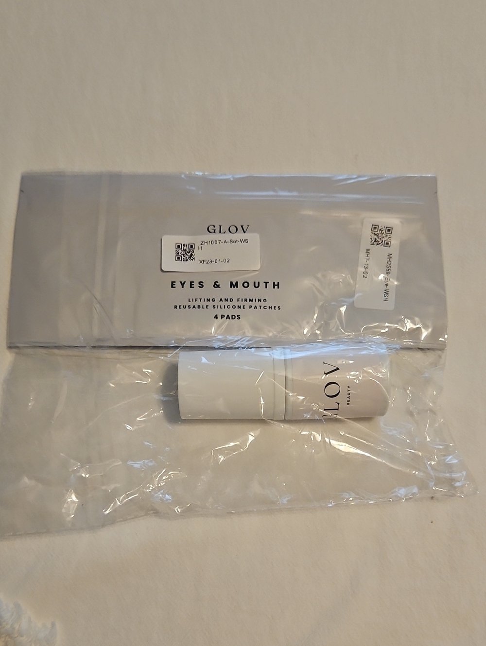 GLOV Eyes & Mouth Lifting Silicone Patches - White
